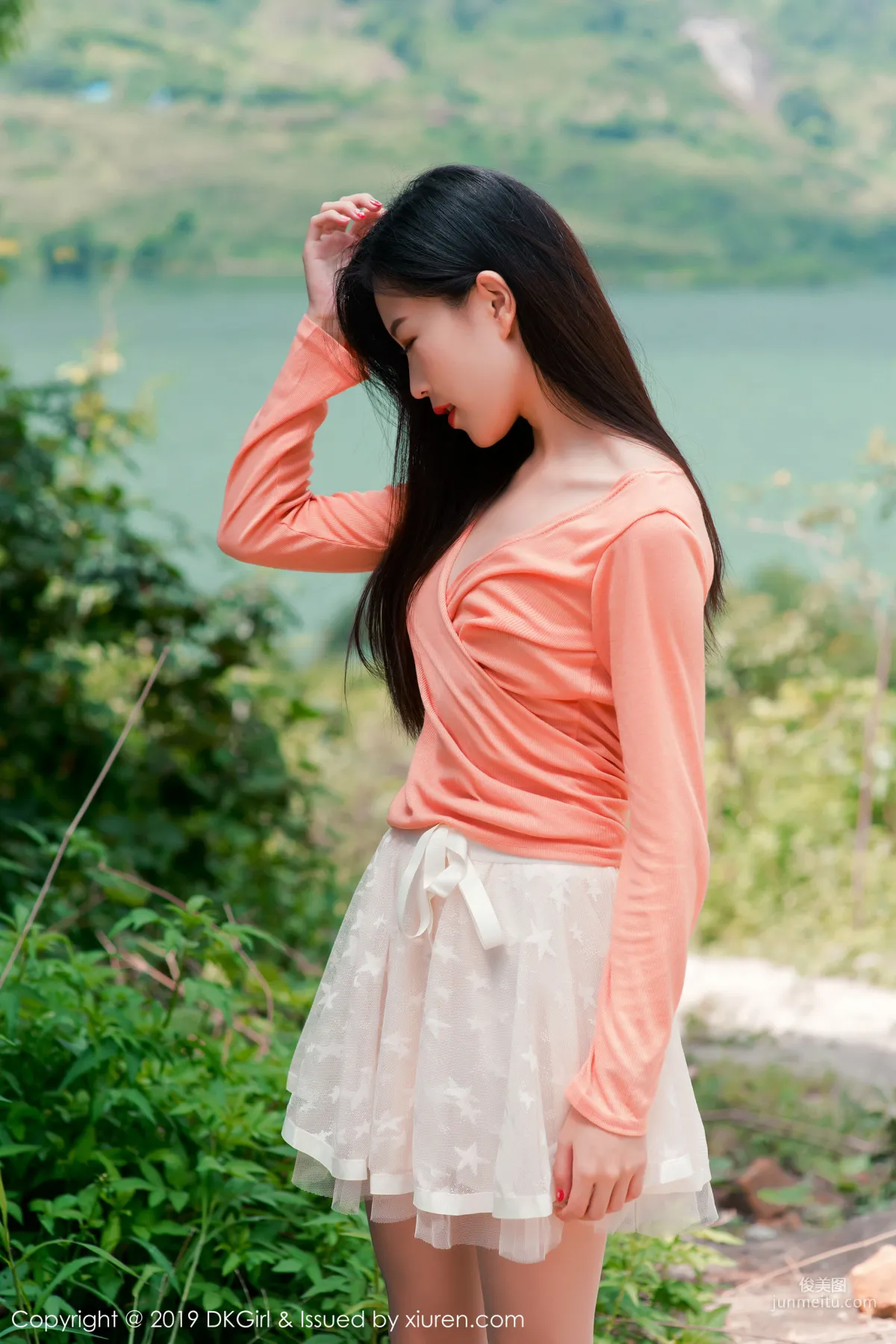 Xiao Ziyi Alice Bold Stockings Outdoor Shoot [DKGirl] Vol.114 Photo Set photo 6
