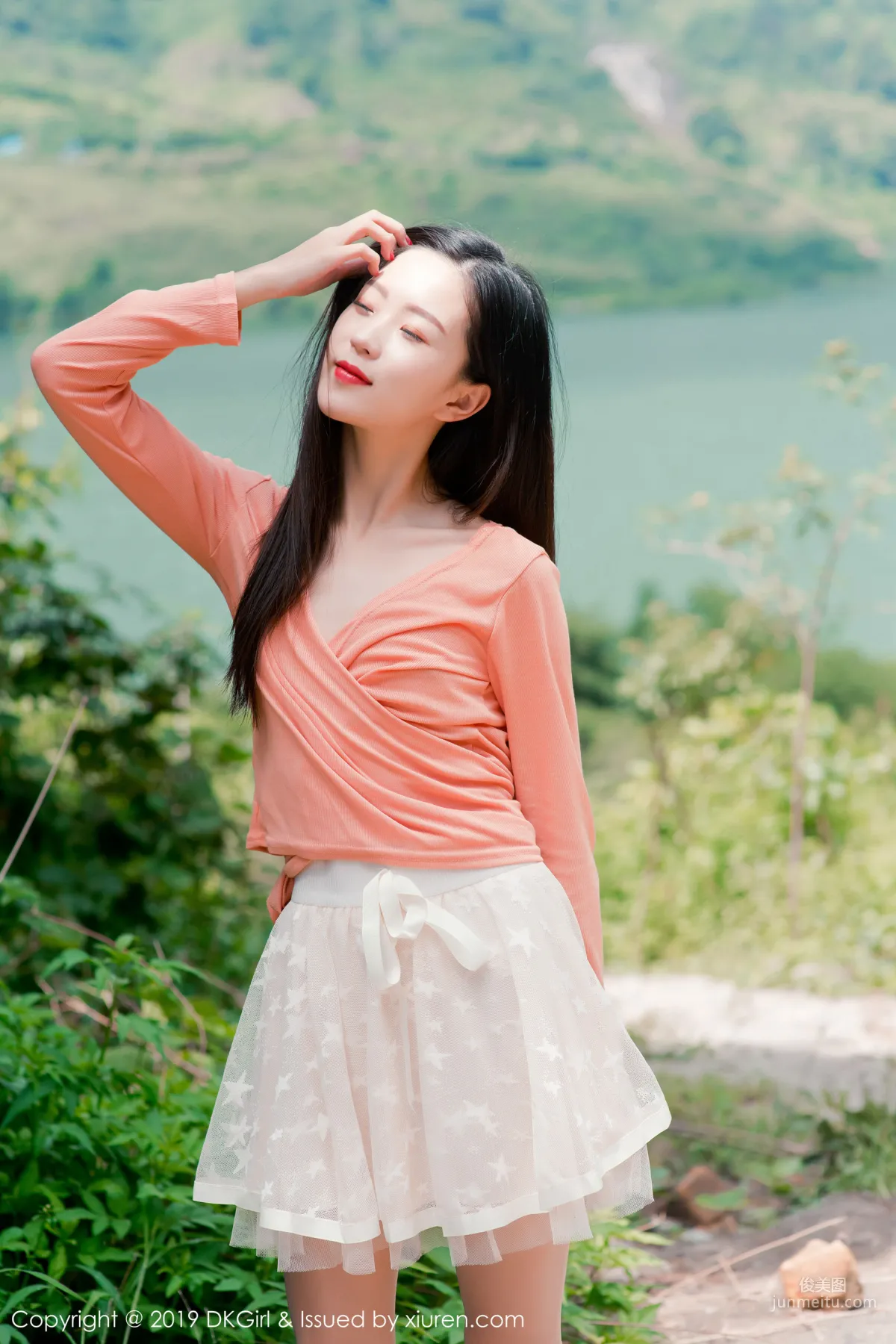 小子怡Alice《大胆丝袜外拍》 [御女郎DKGirl] Vol.114 写真集8