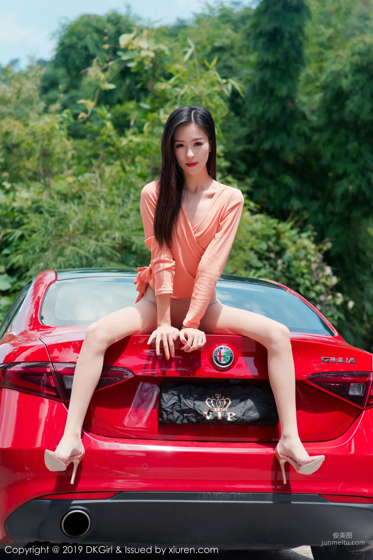 Xiao Ziyi Alice Bold Stockings Outdoor Shoot [DKGirl] Vol.114 Photo Set photo 32