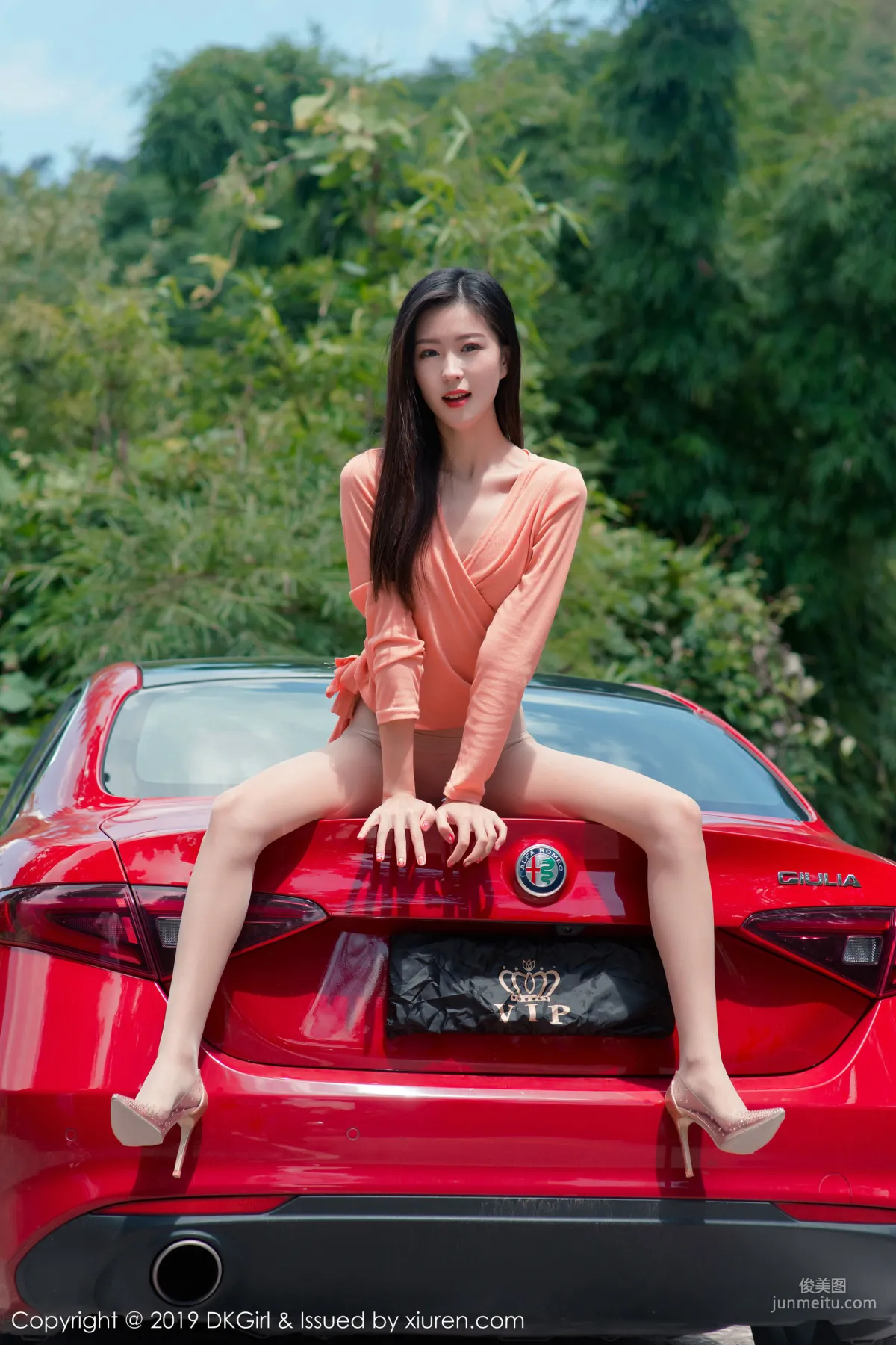 Xiao Ziyi Alice Bold Stockings Outdoor Shoot [DKGirl] Vol.114 Photo Set photo 31
