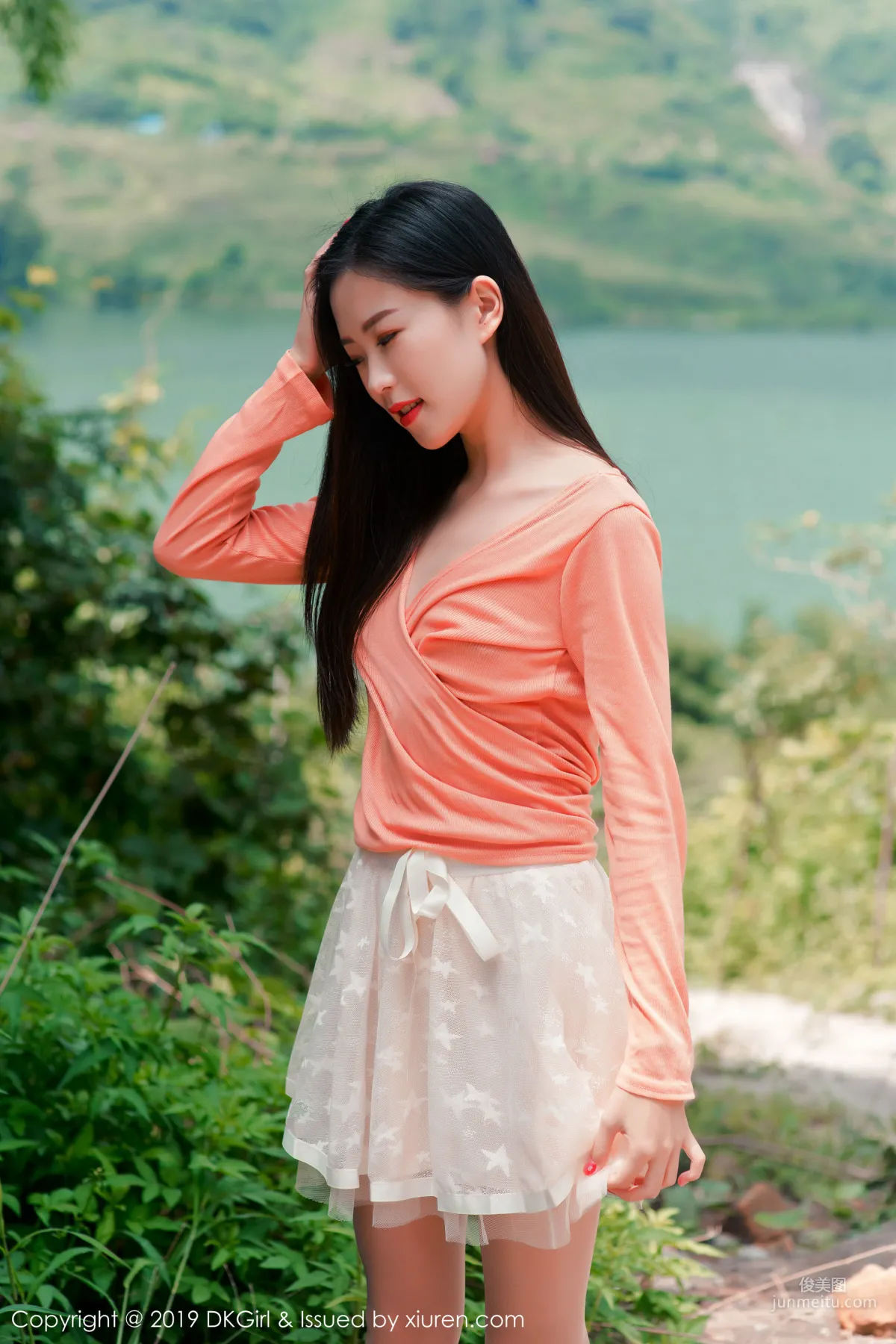 Xiao Ziyi Alice Bold Stockings Outdoor Shoot [DKGirl] Vol.114 Photo Set photo 5