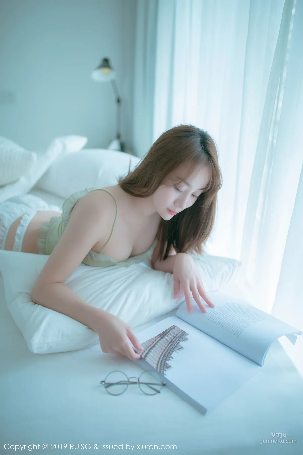 Fengyiyue Lucy A Girl with Good Skin and Figure [MICAT] Vol.080 Photo Set photo 9