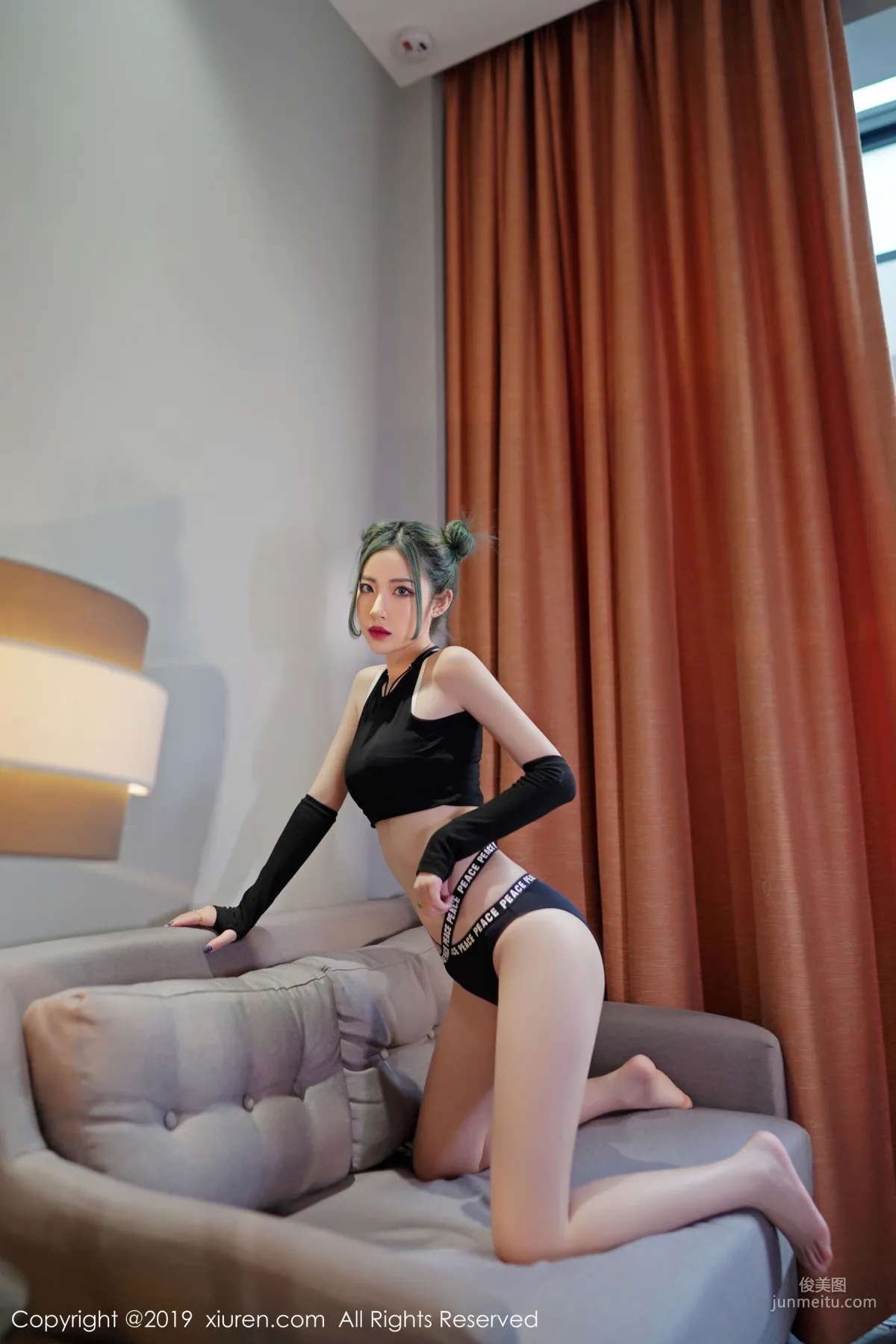 Jia Shihan, Slender Beautiful Legs Straight and Smooth [XiuRen] No.1644 Photo Set photo 31