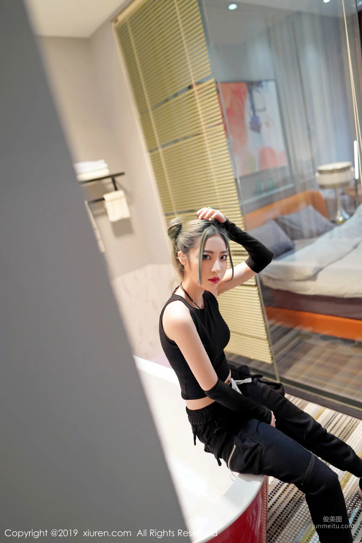 Jia Shihan, Slender Beautiful Legs Straight and Smooth [XiuRen] No.1644 Photo Set photo 15