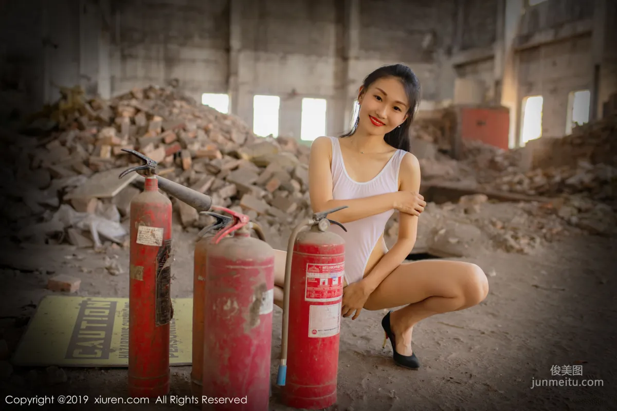 Fox Xiaoyao Baby, Sexy Seductive Factory Outdoor Shoot Series [XiuRen] No.1679 Photo Set photo 14