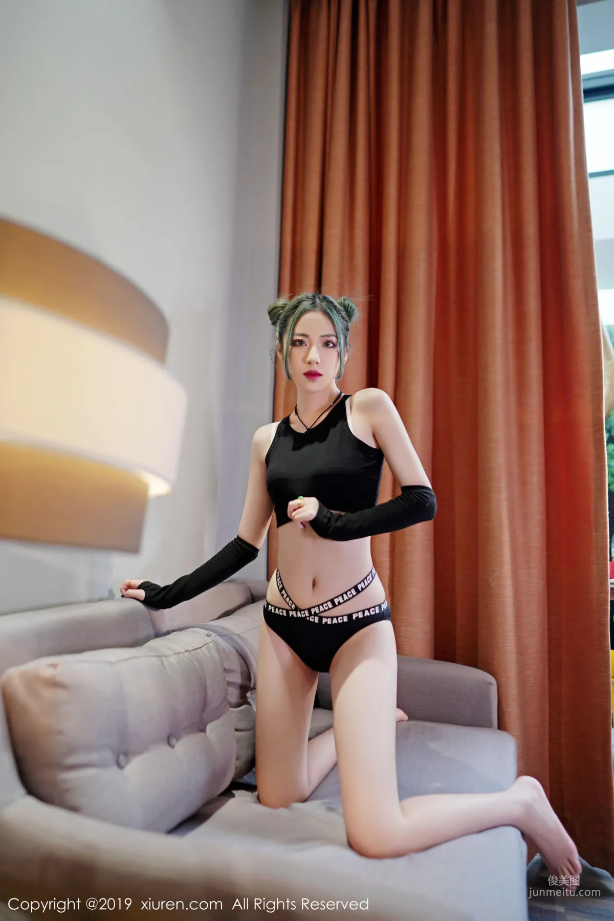 Jia Shihan, Slender Beautiful Legs Straight and Smooth [XiuRen] No.1644 Photo Set photo 40