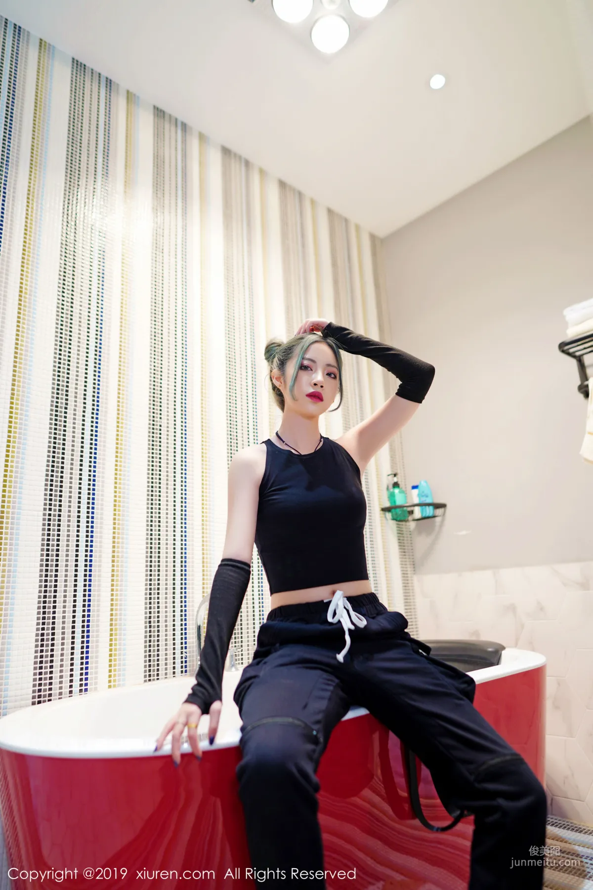 Jia Shihan, Slender Beautiful Legs Straight and Smooth [XiuRen] No.1644 Photo Set photo 10