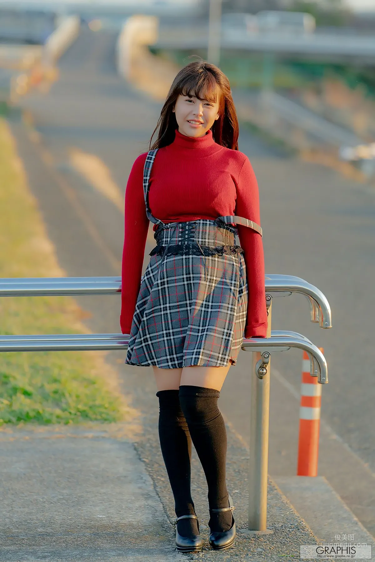 夕美しおん Shion Yumi [Graphis] Limited Edition 写真集11