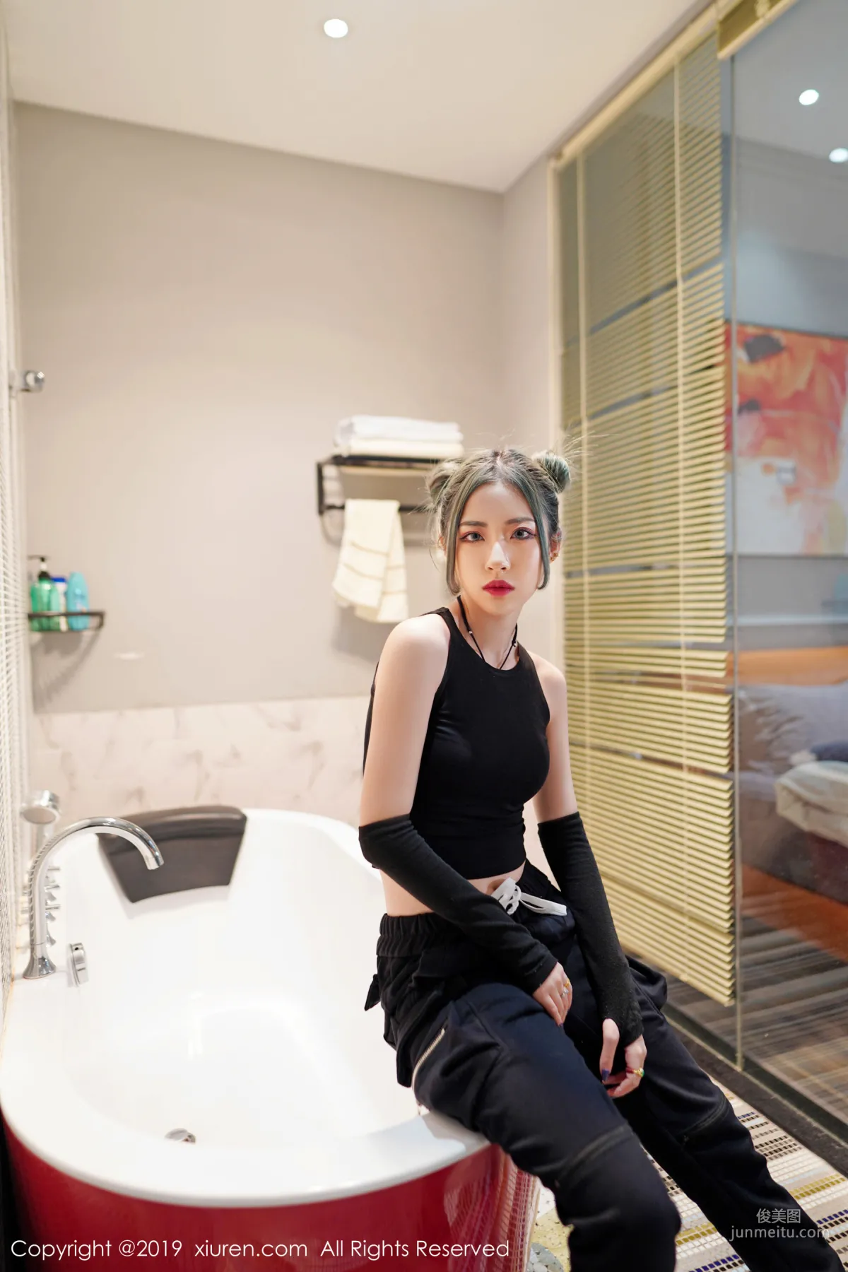 Jia Shihan, Slender Beautiful Legs Straight and Smooth [XiuRen] No.1644 Photo Set photo 14