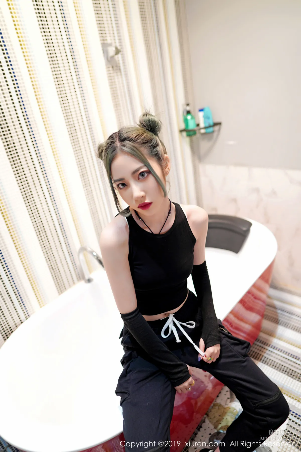 Jia Shihan, Slender Beautiful Legs Straight and Smooth [XiuRen] No.1644 Photo Set photo 11