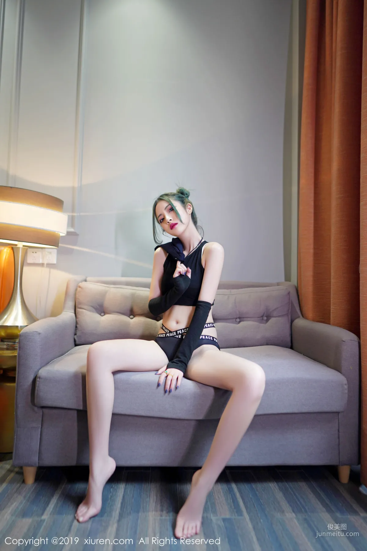 Jia Shihan, Slender Beautiful Legs Straight and Smooth [XiuRen] No.1644 Photo Set photo 25