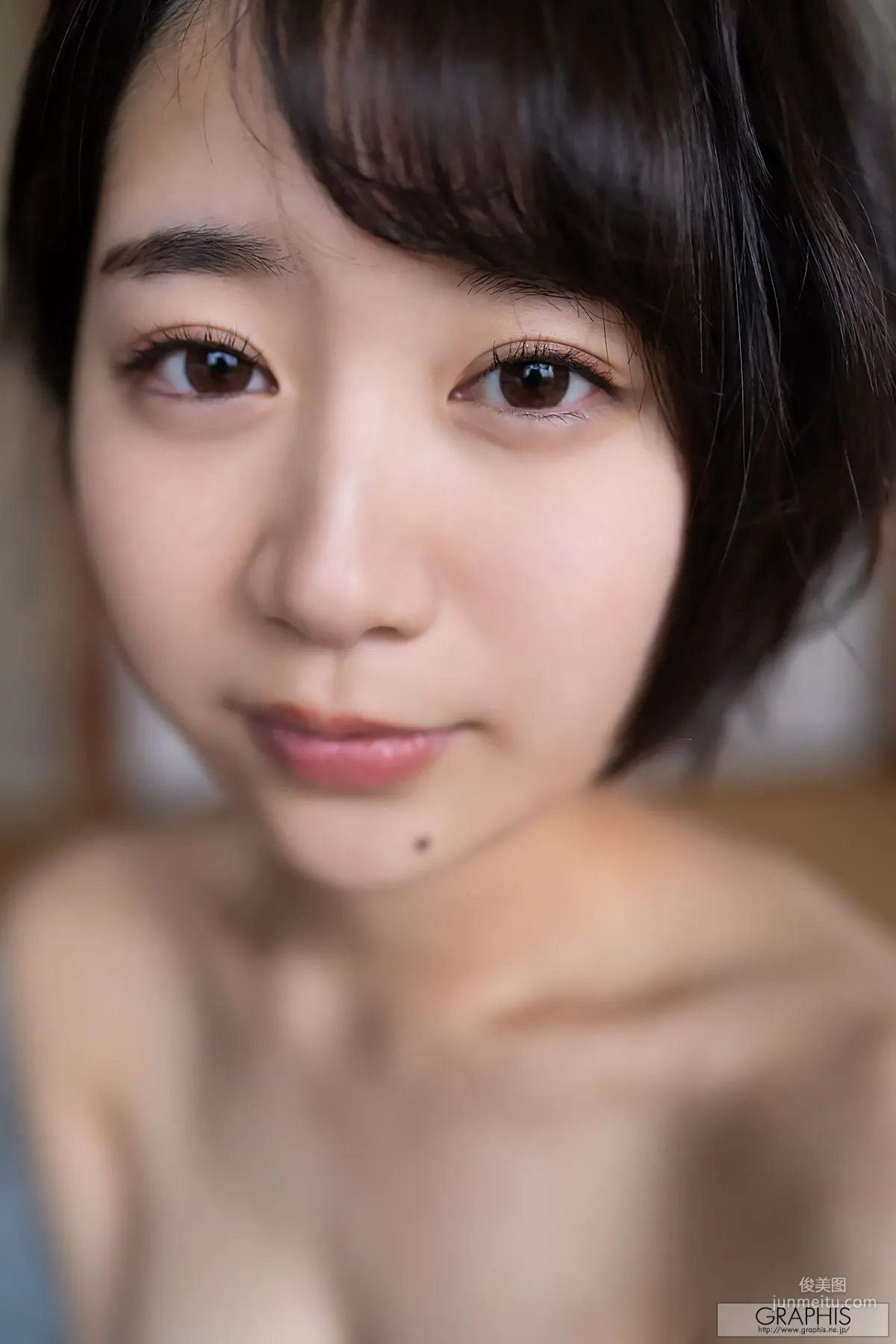 Graphis Gals446 Pele clara photo 68