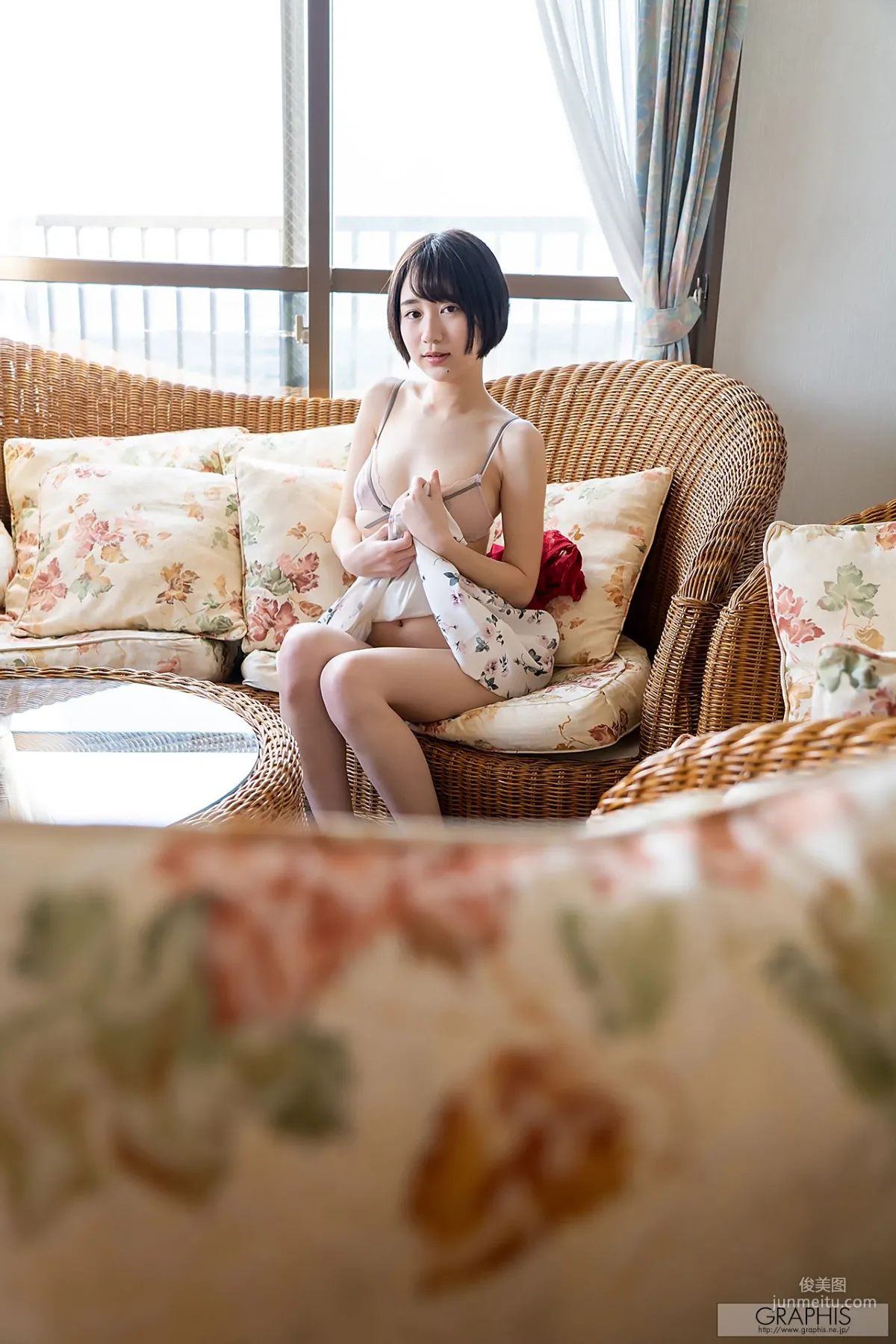 Graphis Gals446 Pele clara photo 31