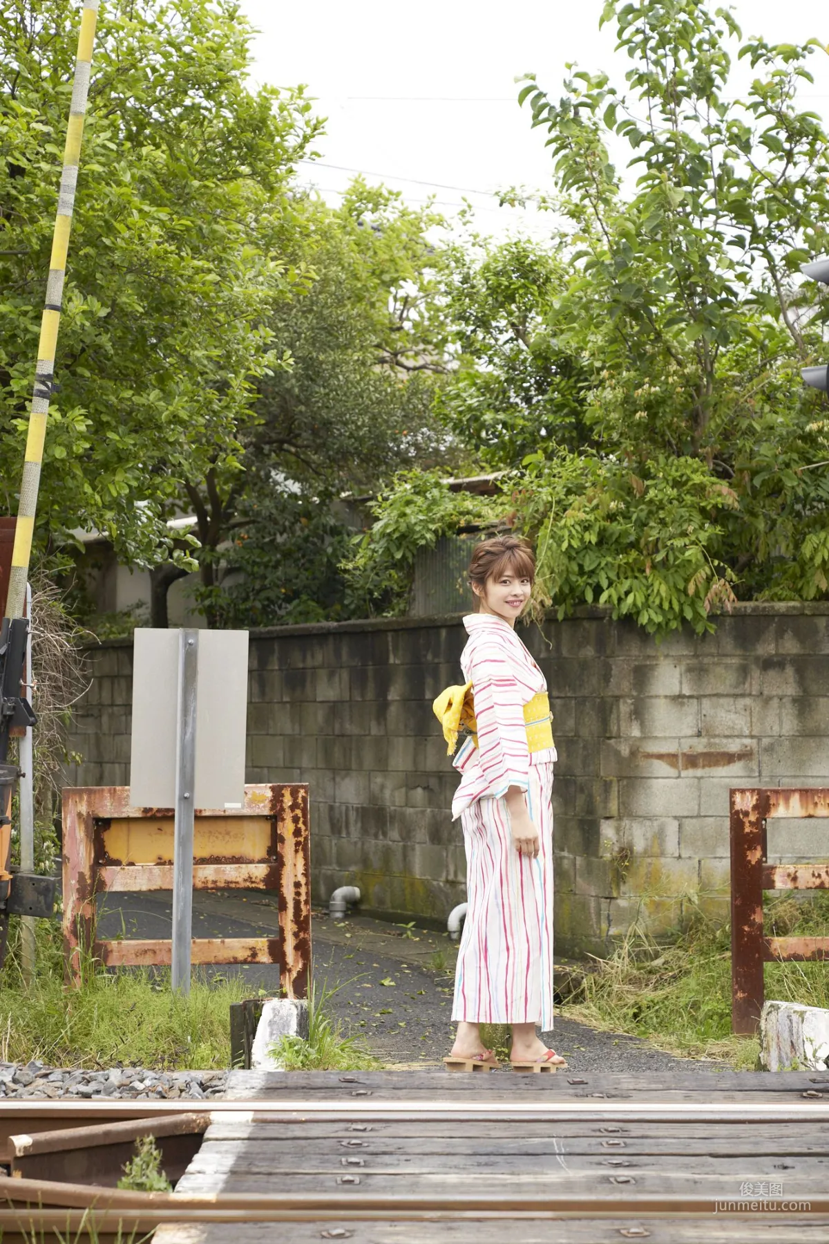 [Hello! Project Digital Books] No.183 Kanazawa Tomoko Photo Set photo 83