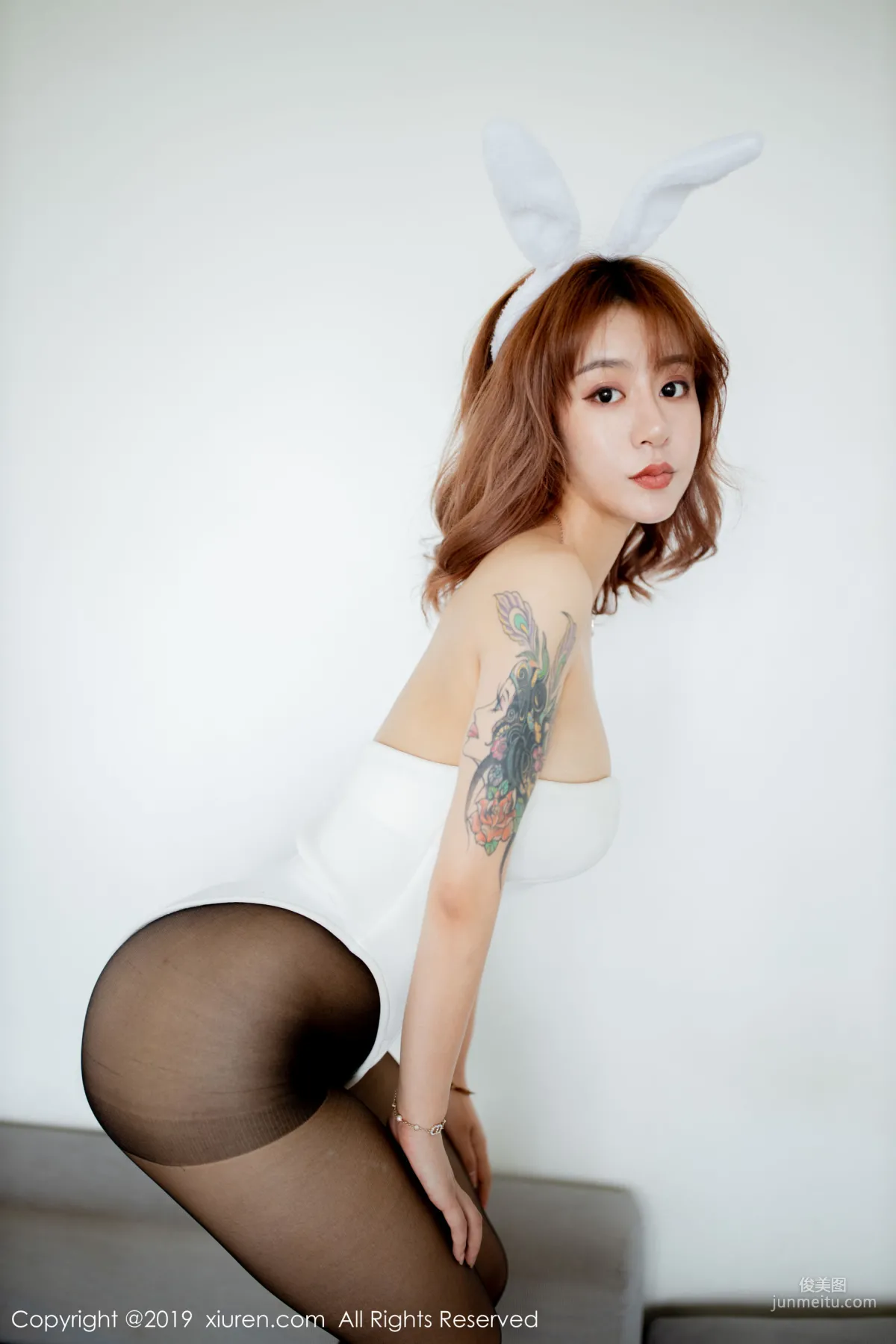 Nuomi NM, Modern Sexy Bunny Girl Black Stockings Uniform Temptation [XiuRen] No.1654 Photo Set photo 25