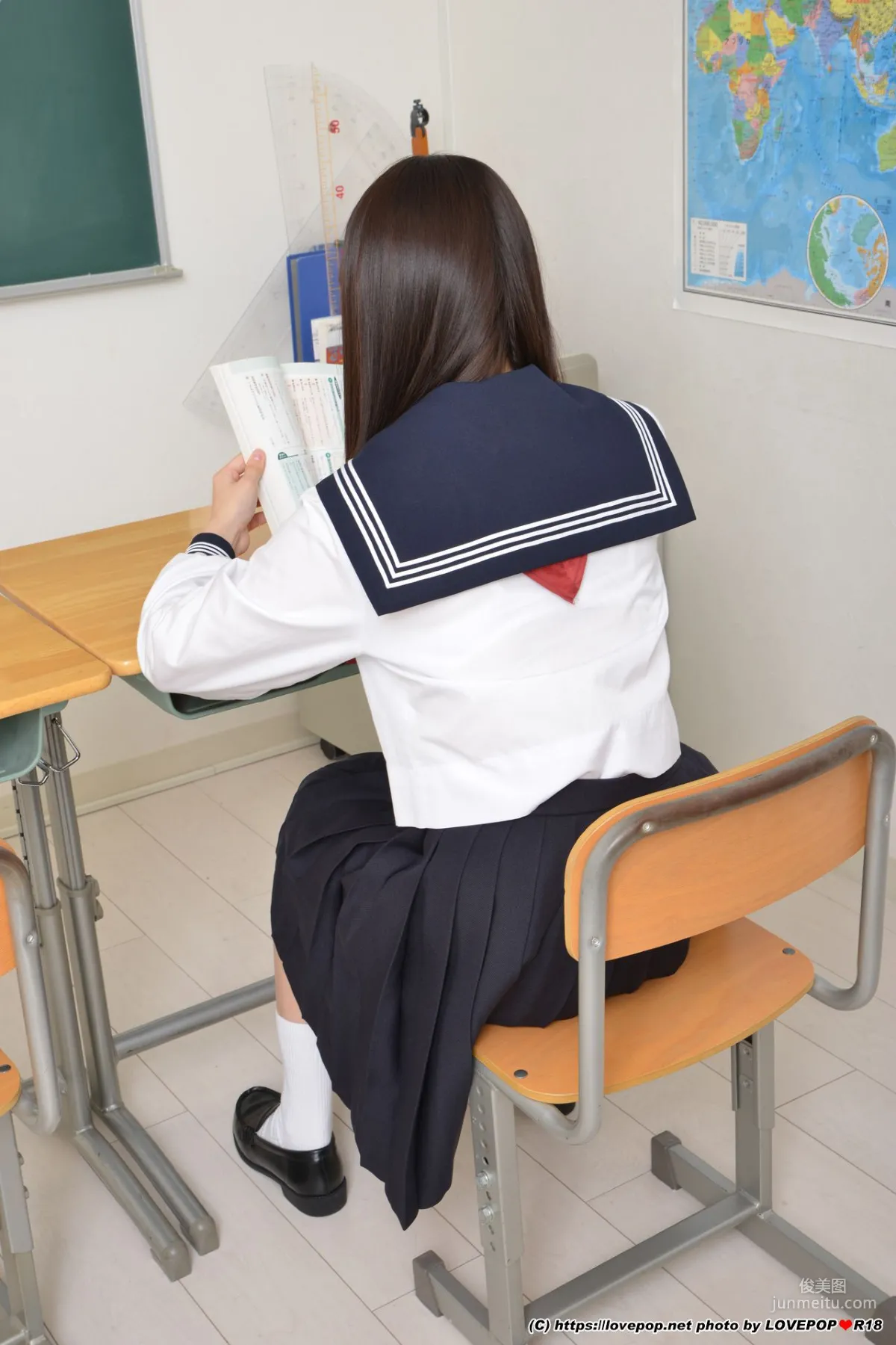 [LovePop] Momoka Katou Classroom Series Photoset 01 Photo Set photo 1