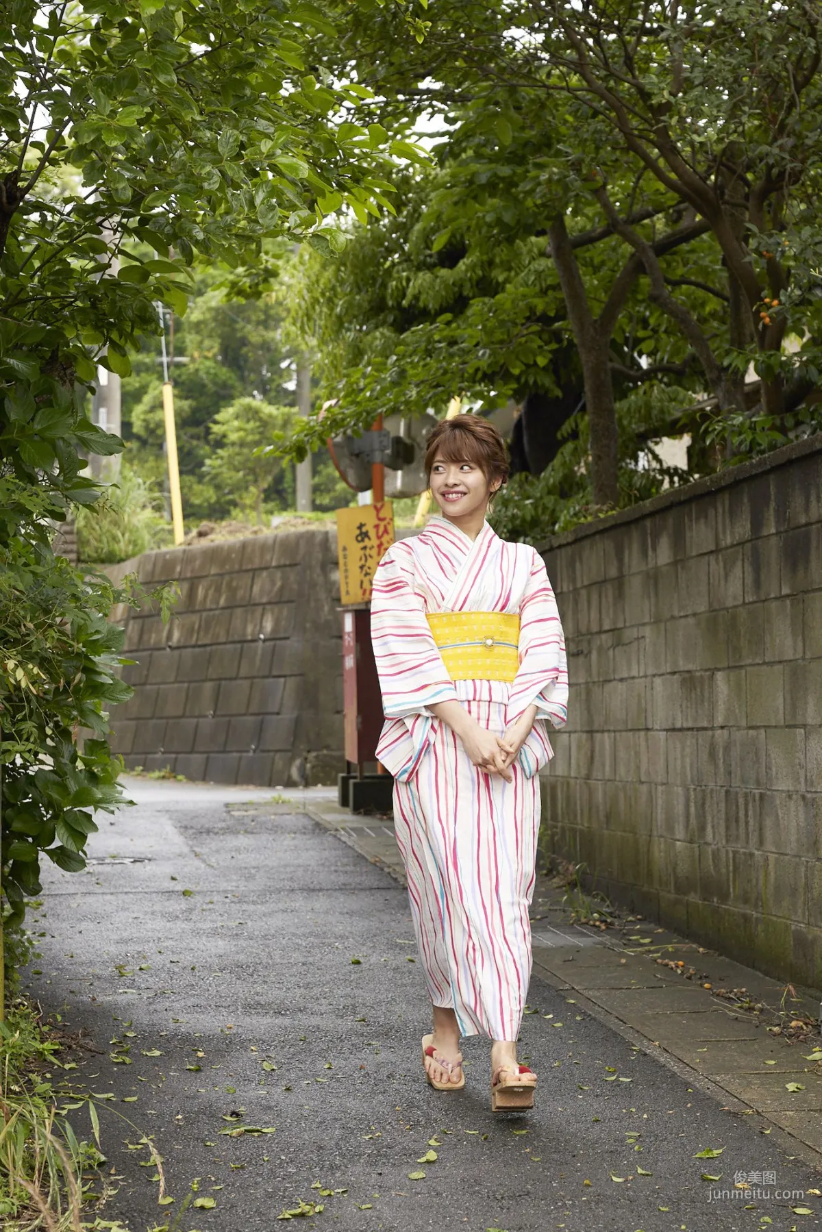 [Hello! Project Digital Books] No.183 Kanazawa Tomoko Photo Set photo 82