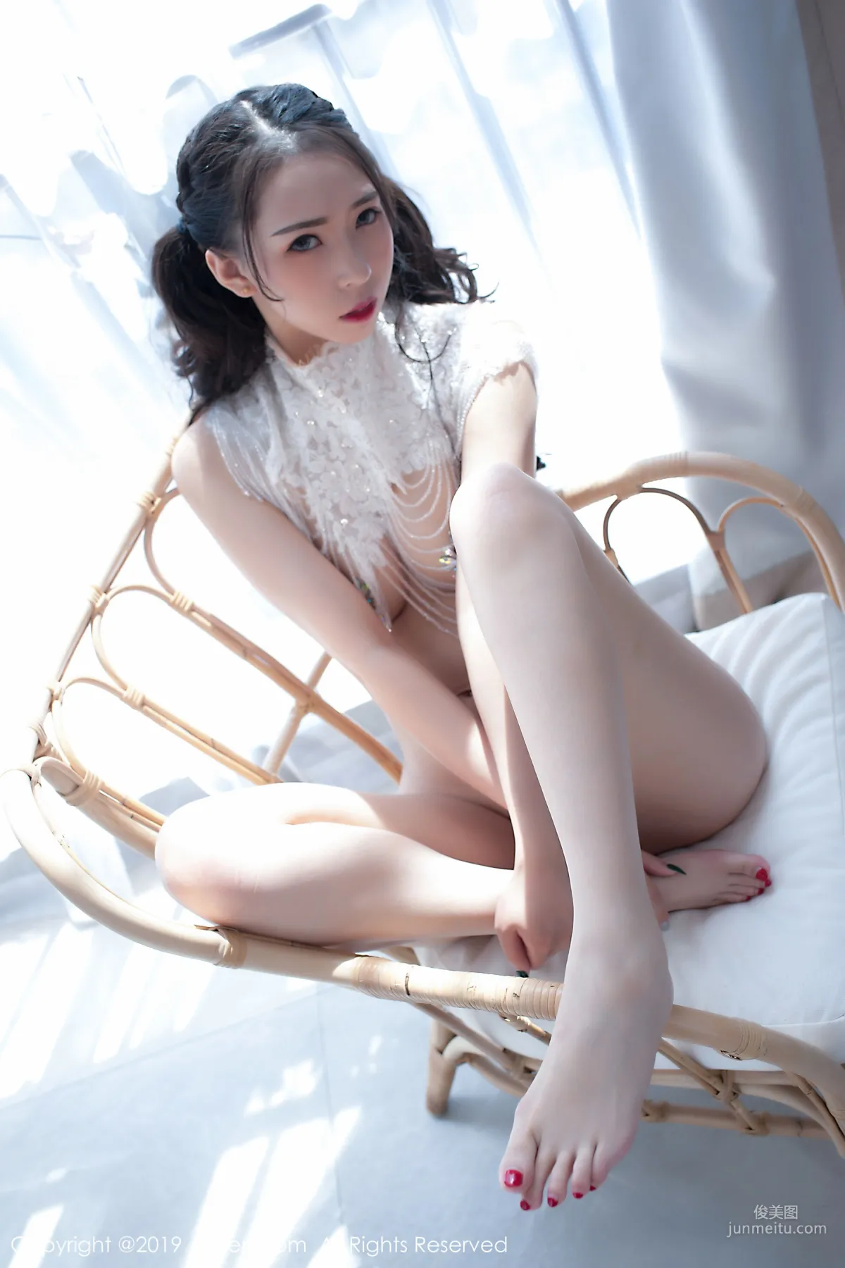 Liangren Feiai Ren, Charming and Enchanting Beauty [XiuRen] No.1666 Photo Set photo 17