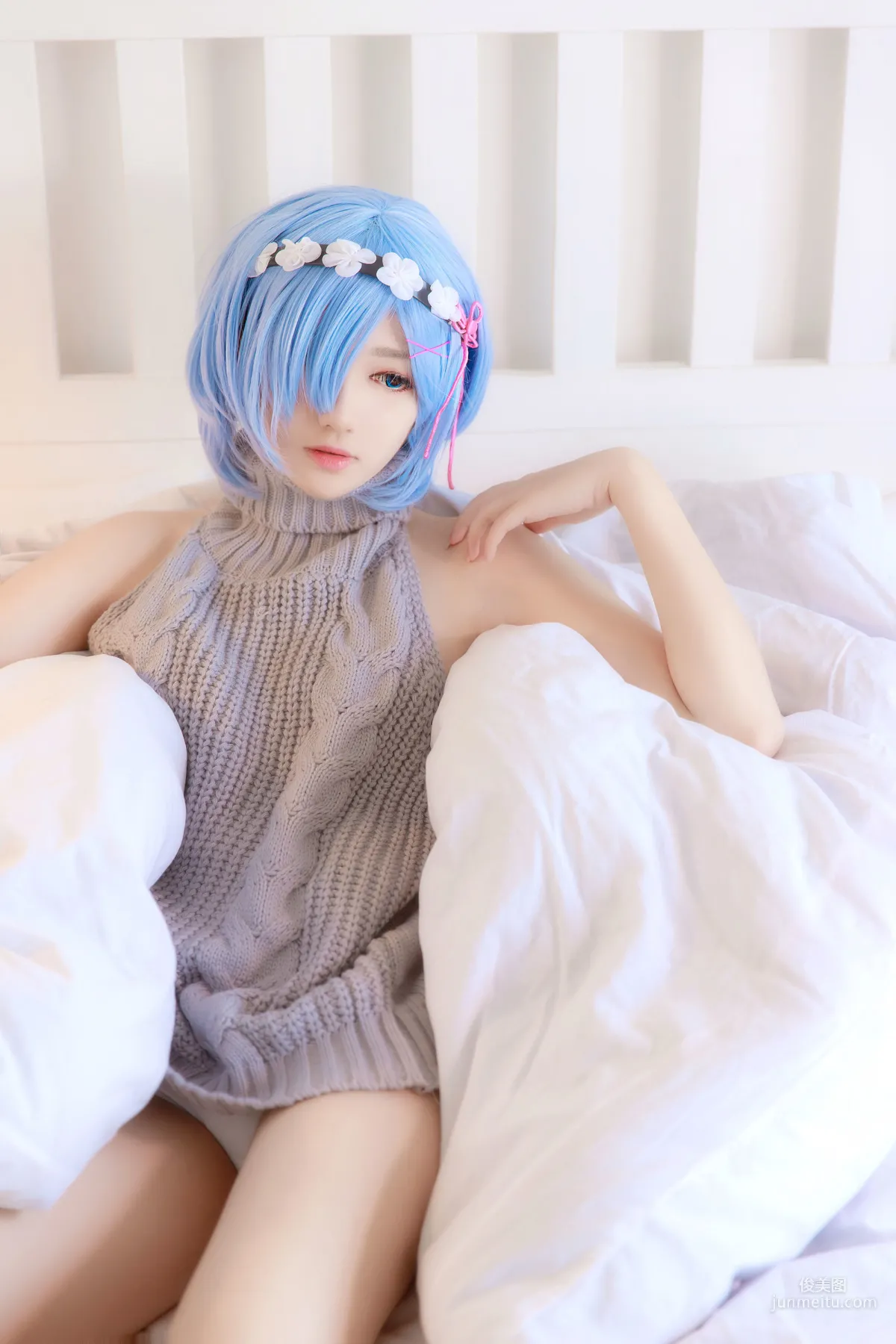 南桃Momoko《蕾姆露背毛衣》 [COSPLAY美女] 写真集11