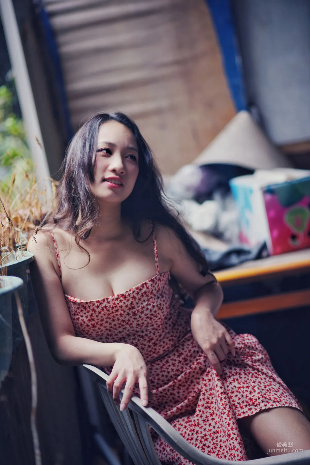 岑晴晴《慵懒的性感》 [制服の女生]写真集1