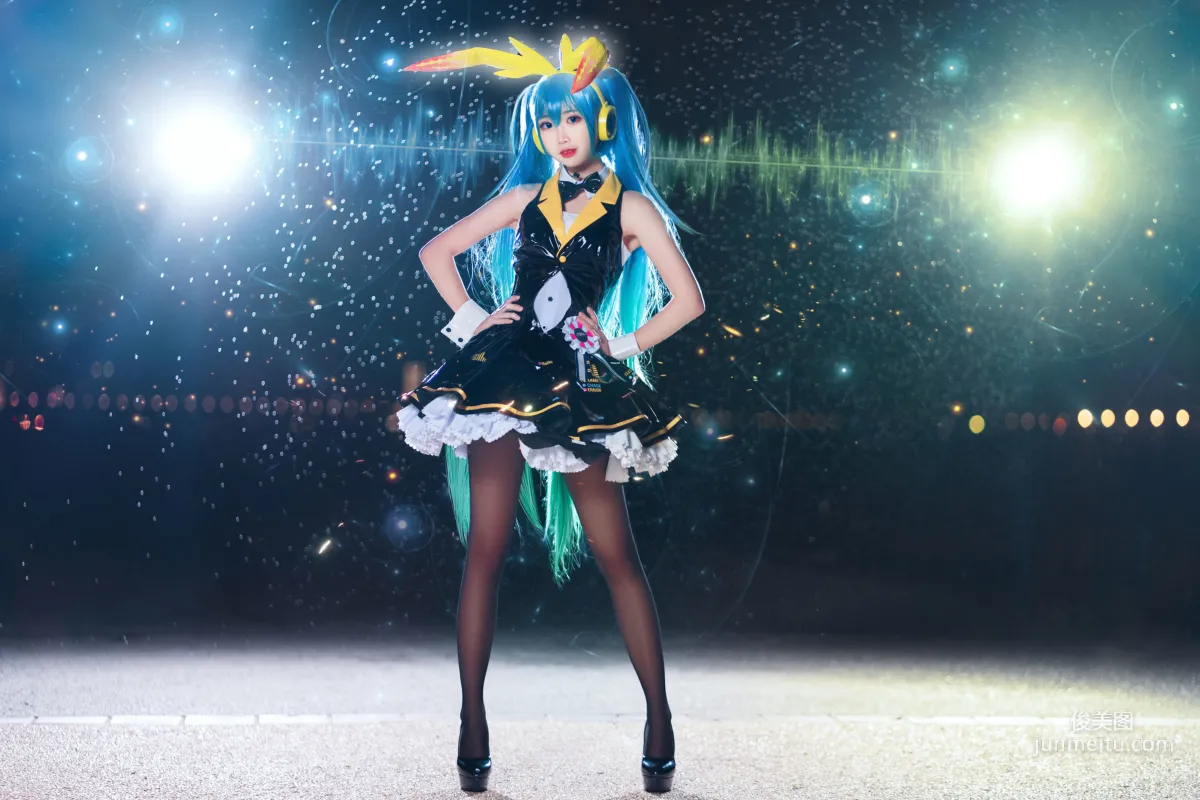 Mianbing Xianer, Hatsune Miku [Cosplay] Photo Set photo 6
