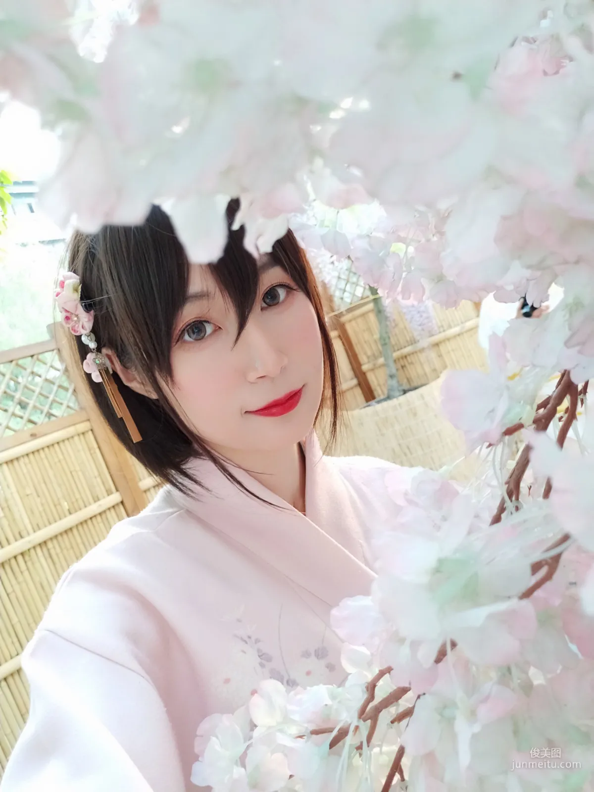 Baiyin 81: Web Idols photo 39