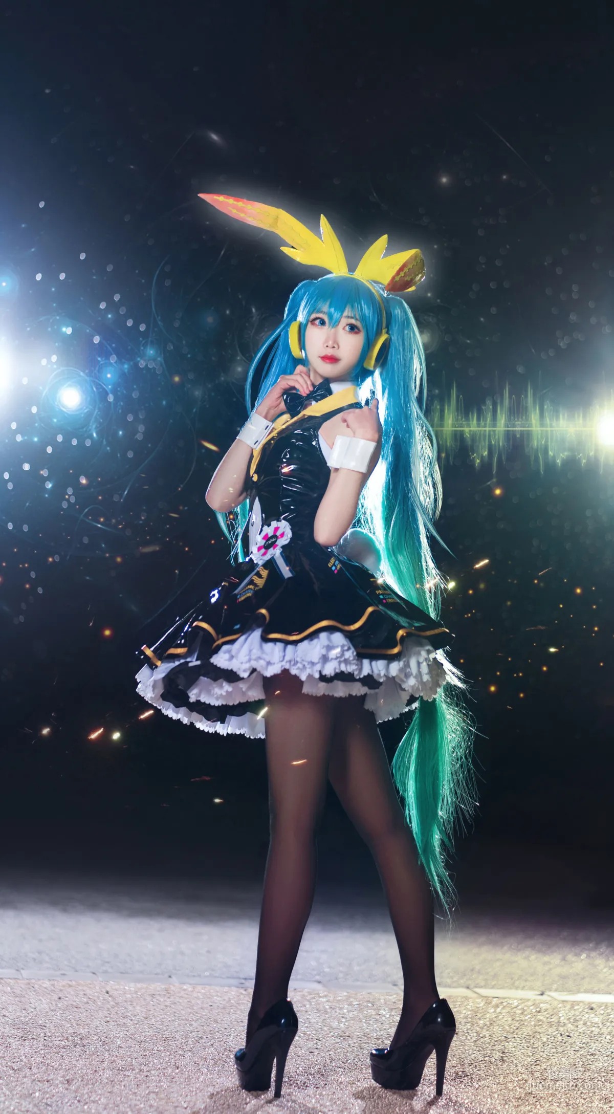 Mianbing Xianer, Hatsune Miku [Cosplay] Photo Set photo 8