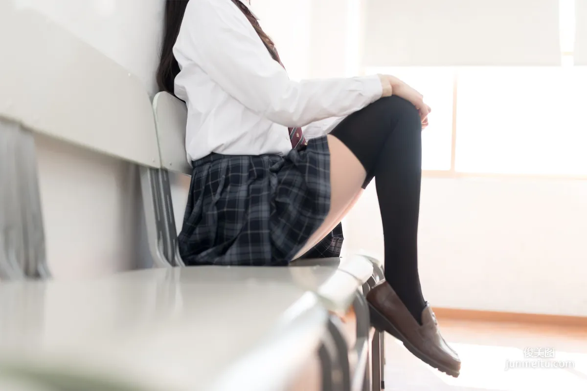萌妹木绵绵OwO《西式JK》 [COSER美女] 写真集14