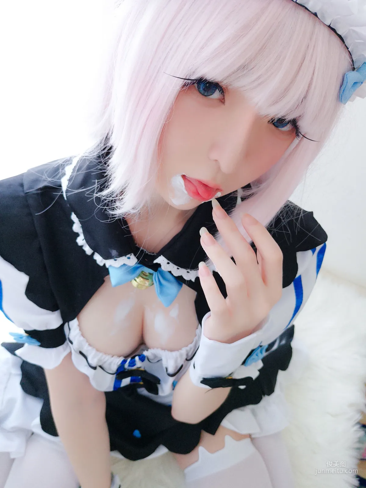 Yixiao Yangze: Web Idols photo 2