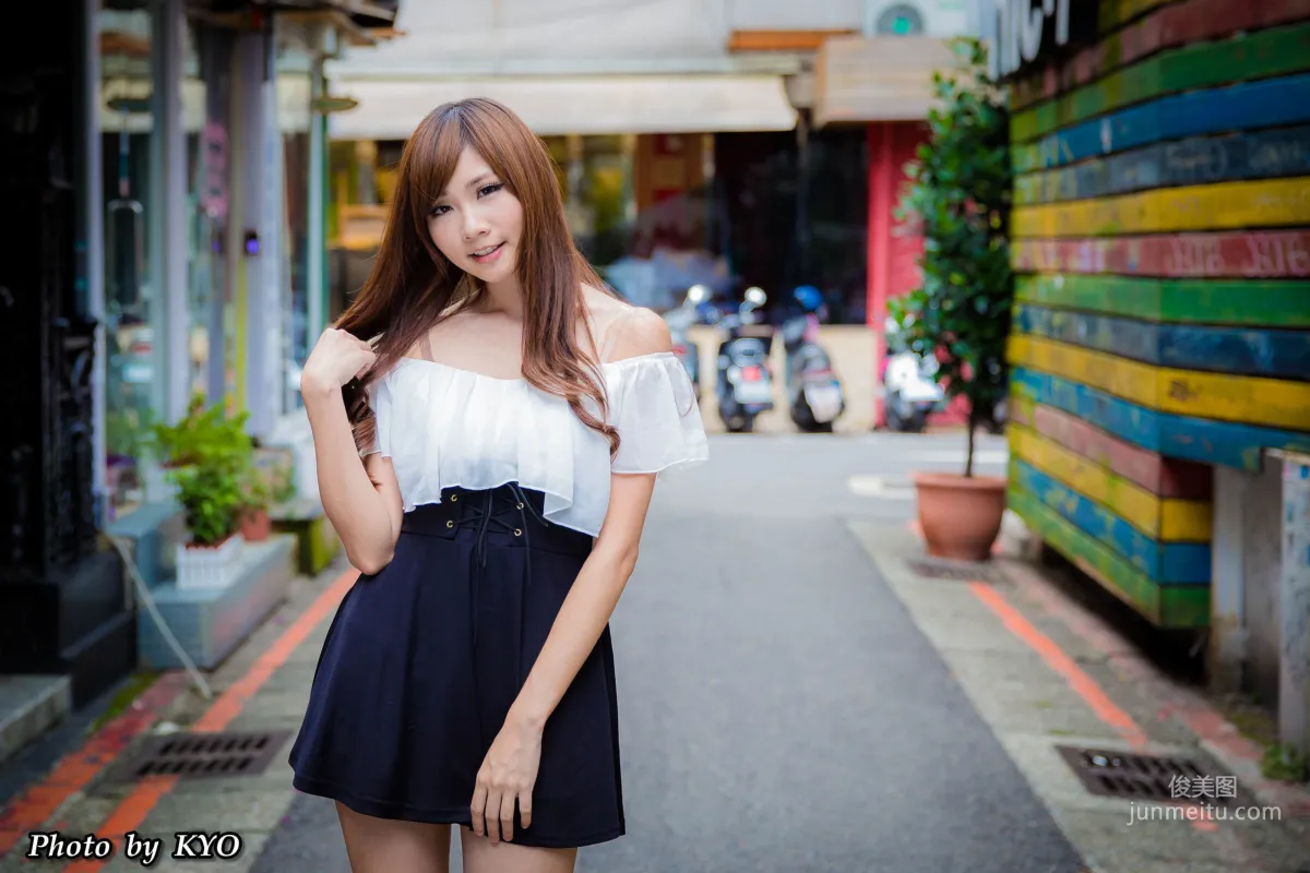 Zhang Yazhu Chu, Blooming in Zhongxiao Dunhua Outdoor Shoot Photo Set photo 22