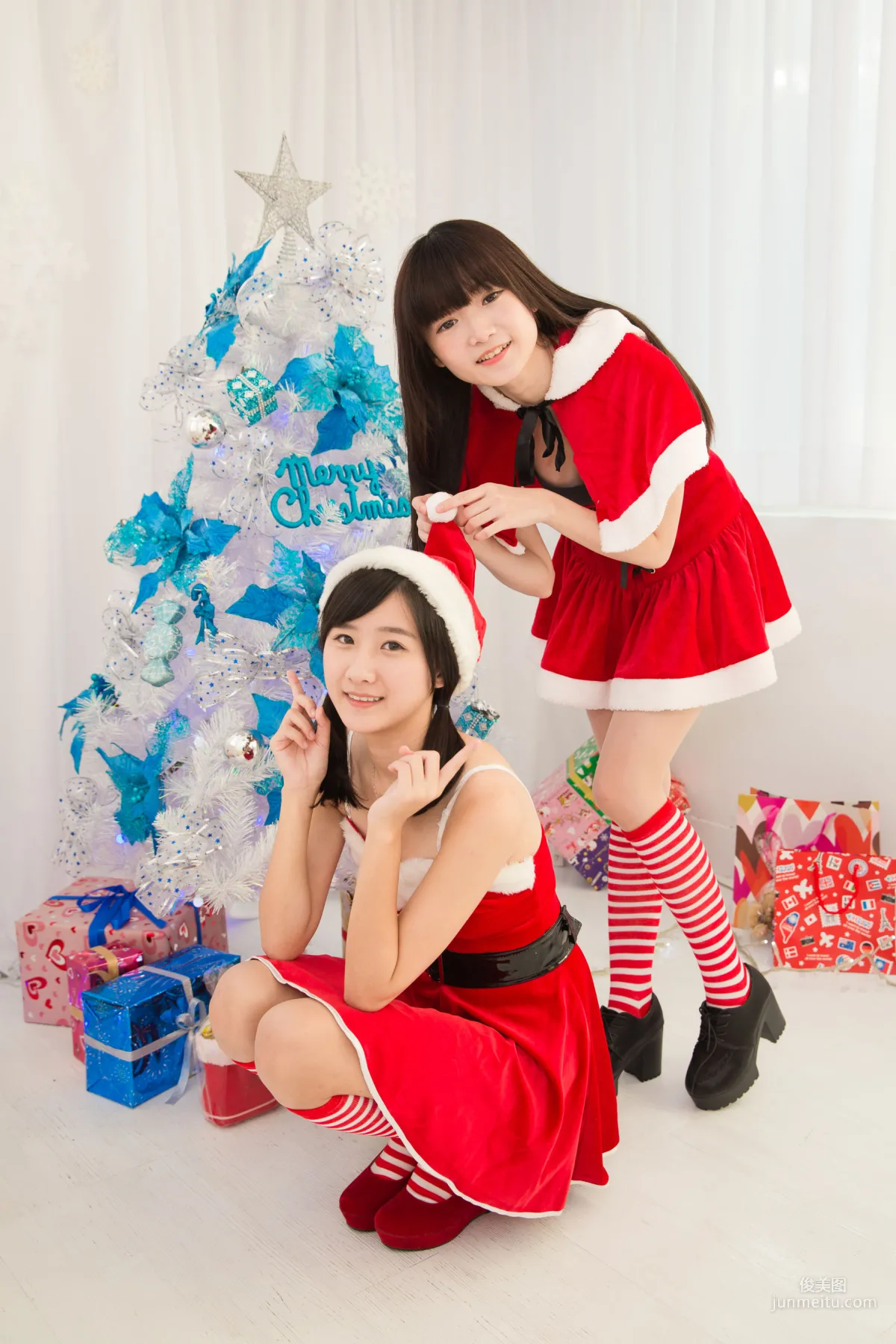李思嫺&崔甜天 《聖誕節室拍》 寫真集 19