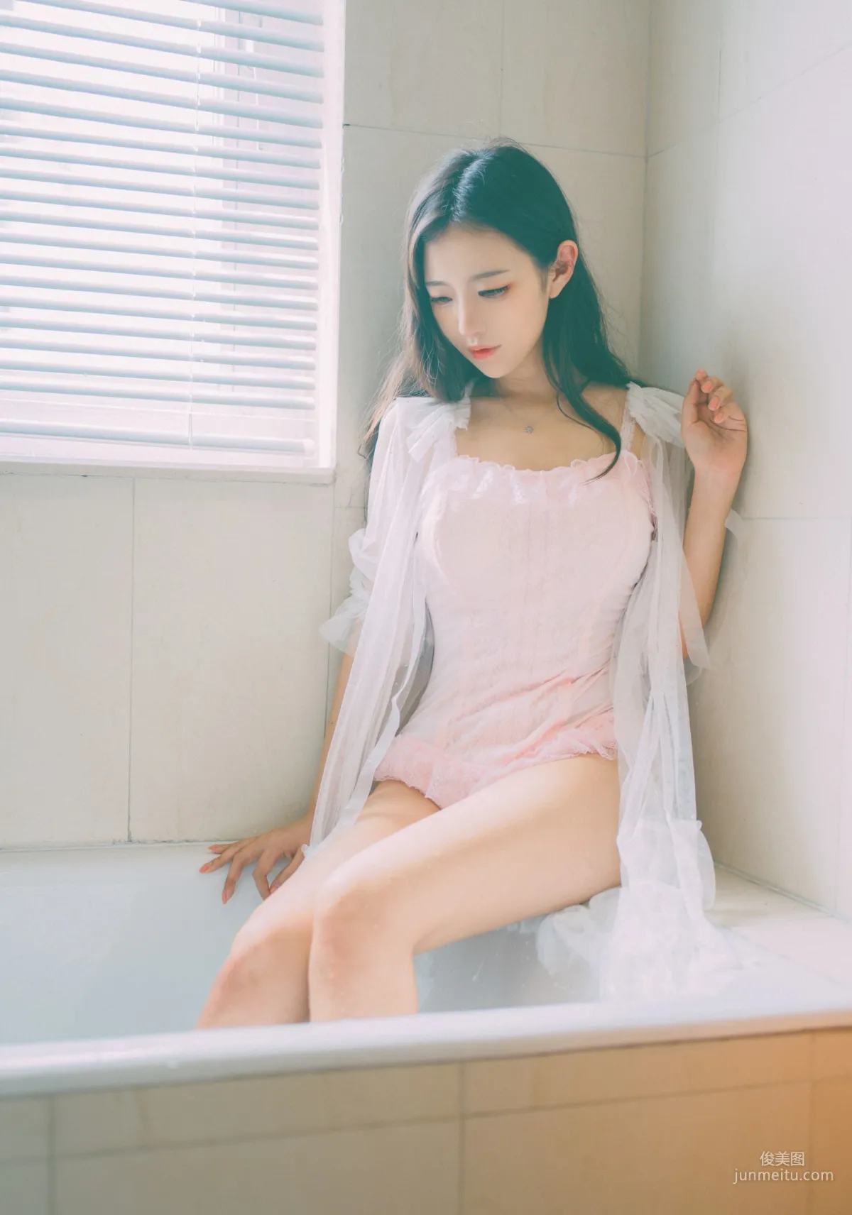 Shika Xiao Lulu: Bathtub [COSPLAY] Photo Set photo 6