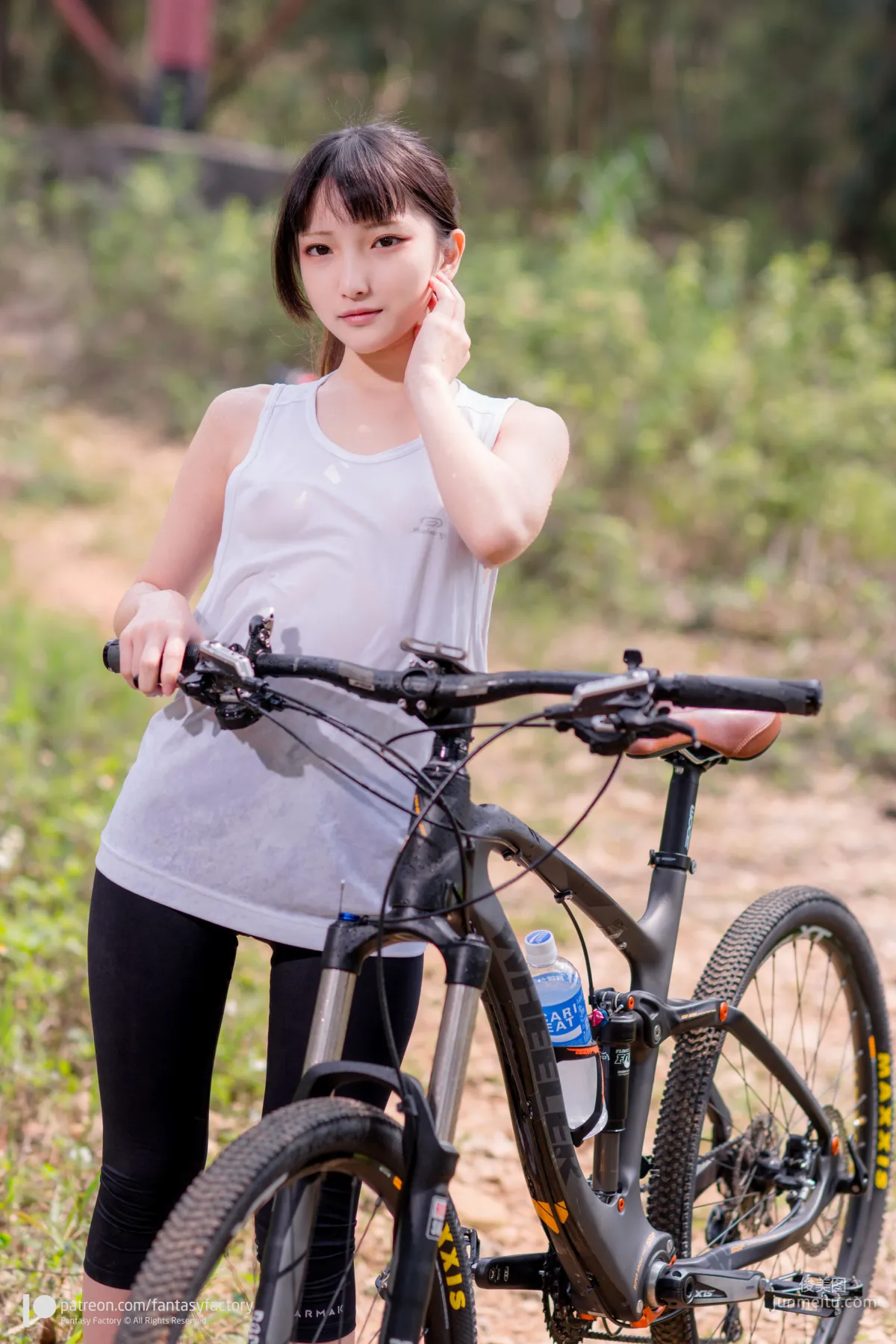 Xiao Ding: Web Idols photo 10