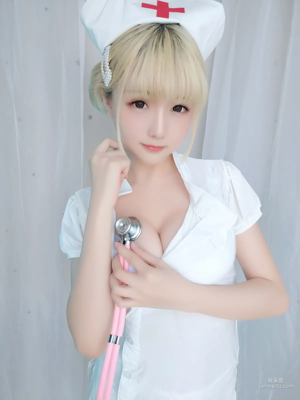 星之迟迟 《夜勤病栋》  [福利COSPLAY] 写真集21