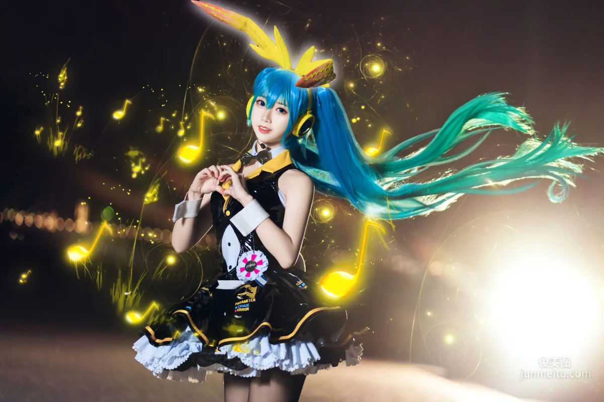 面饼仙儿《初音Miku》 [福利COSPLAY] 写真集1