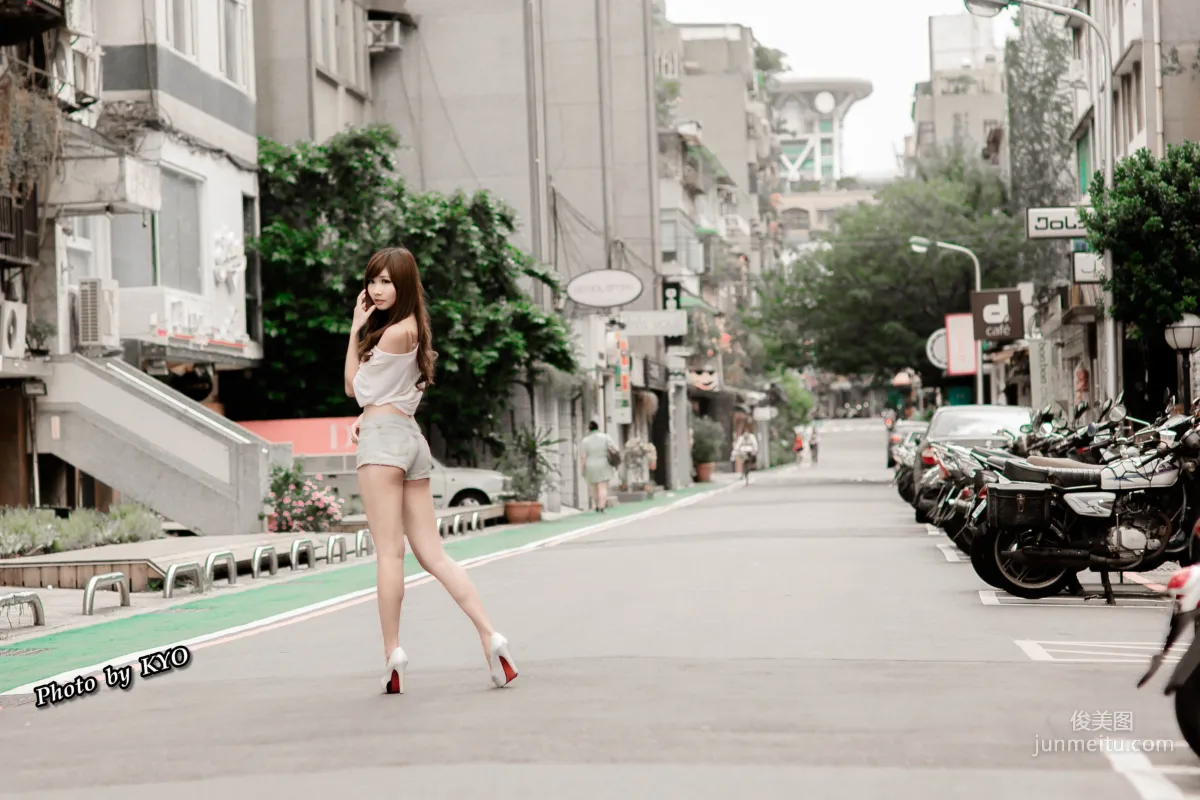 Zhang Yazhu Chu, Blooming in Zhongxiao Dunhua Outdoor Shoot Photo Set photo 8
