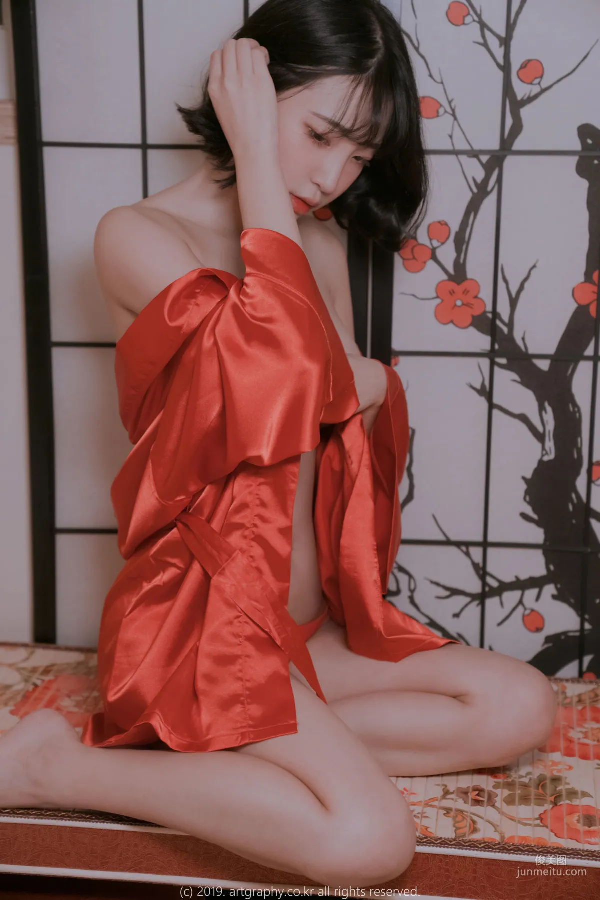 Korean Beauty Jiang Renqing 'See-Through Pajamas + Red Bathrobe' [ARTGRAVIA] Photo Set photo 19