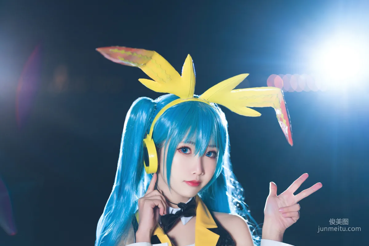 Mianbing Xianer, Hatsune Miku [Cosplay] Photo Set photo 17