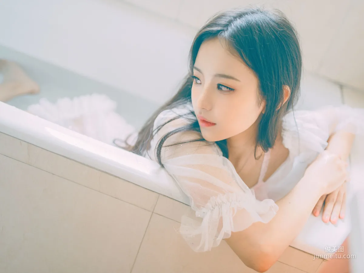 Shika Xiao Lulu: Bathtub [COSPLAY] Photo Set photo 3
