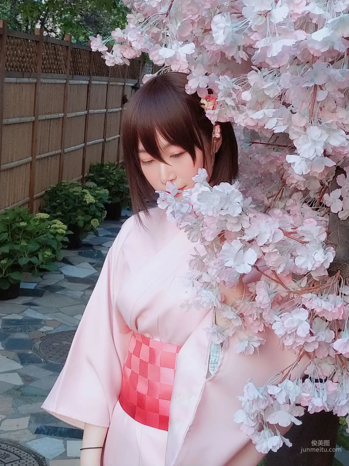 Baiyin 81: Web Idols photo 38