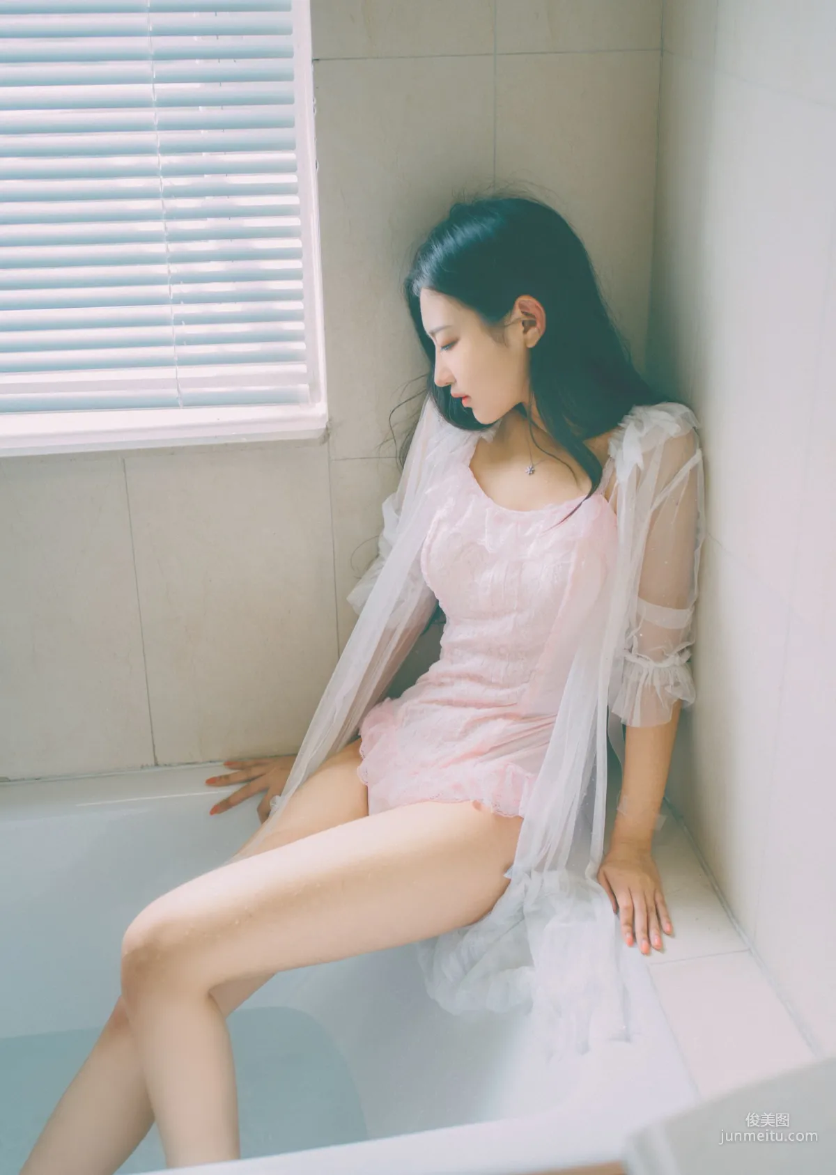 Shika Xiao Lulu: Bathtub [COSPLAY] Photo Set photo 7