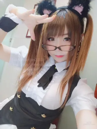 搖搖樂yoyo《黑絲女仆》 [COSPLAY美女] 寫真集