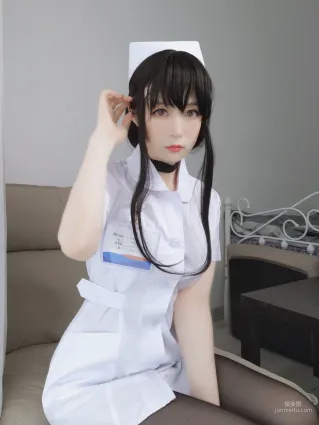 白銀81《長發小護士》 [COSPLAY美女] 寫真集