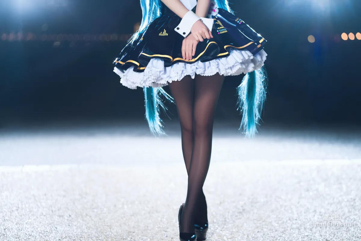Mianbing Xianer, Hatsune Miku [Cosplay] Photo Set photo 18