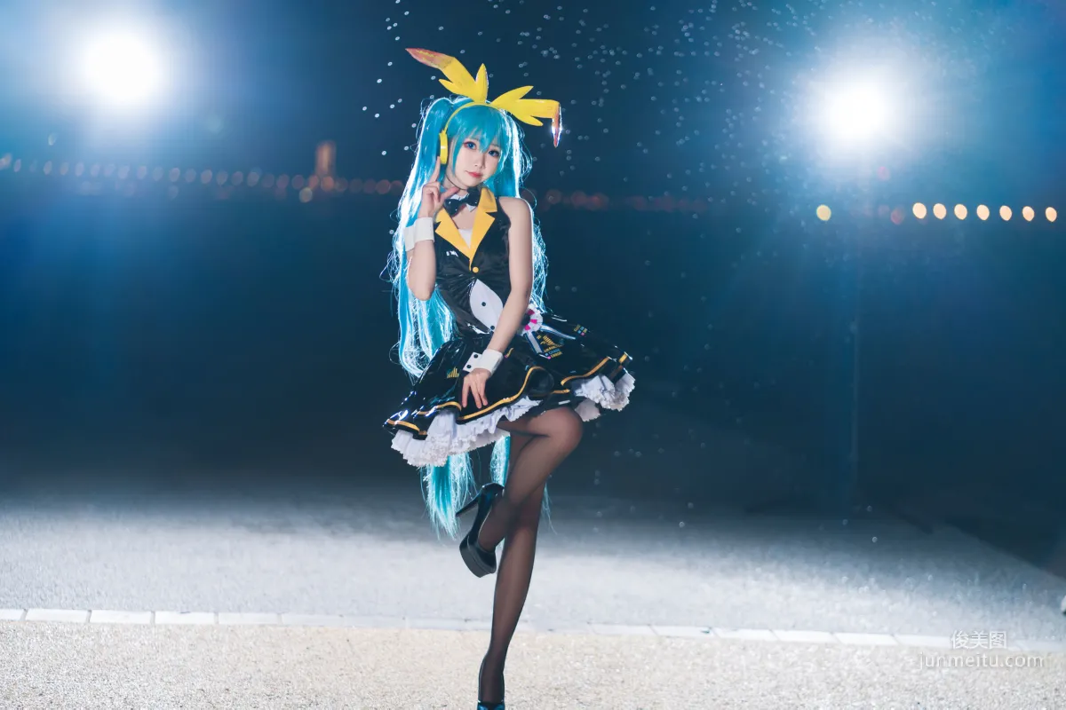 Mianbing Xianer, Hatsune Miku [Cosplay] Photo Set photo 15