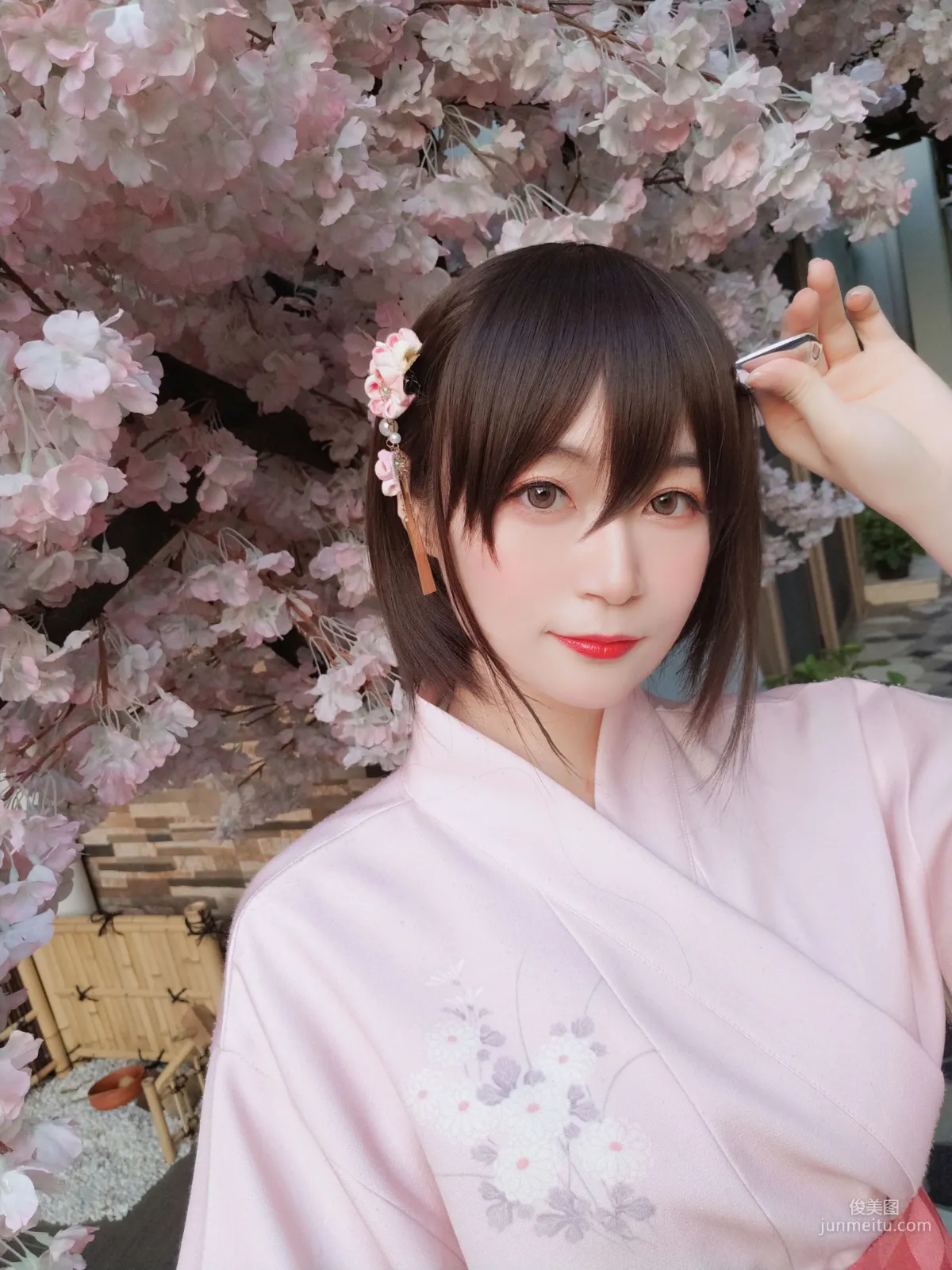 Baiyin 81: Web Idols photo 2