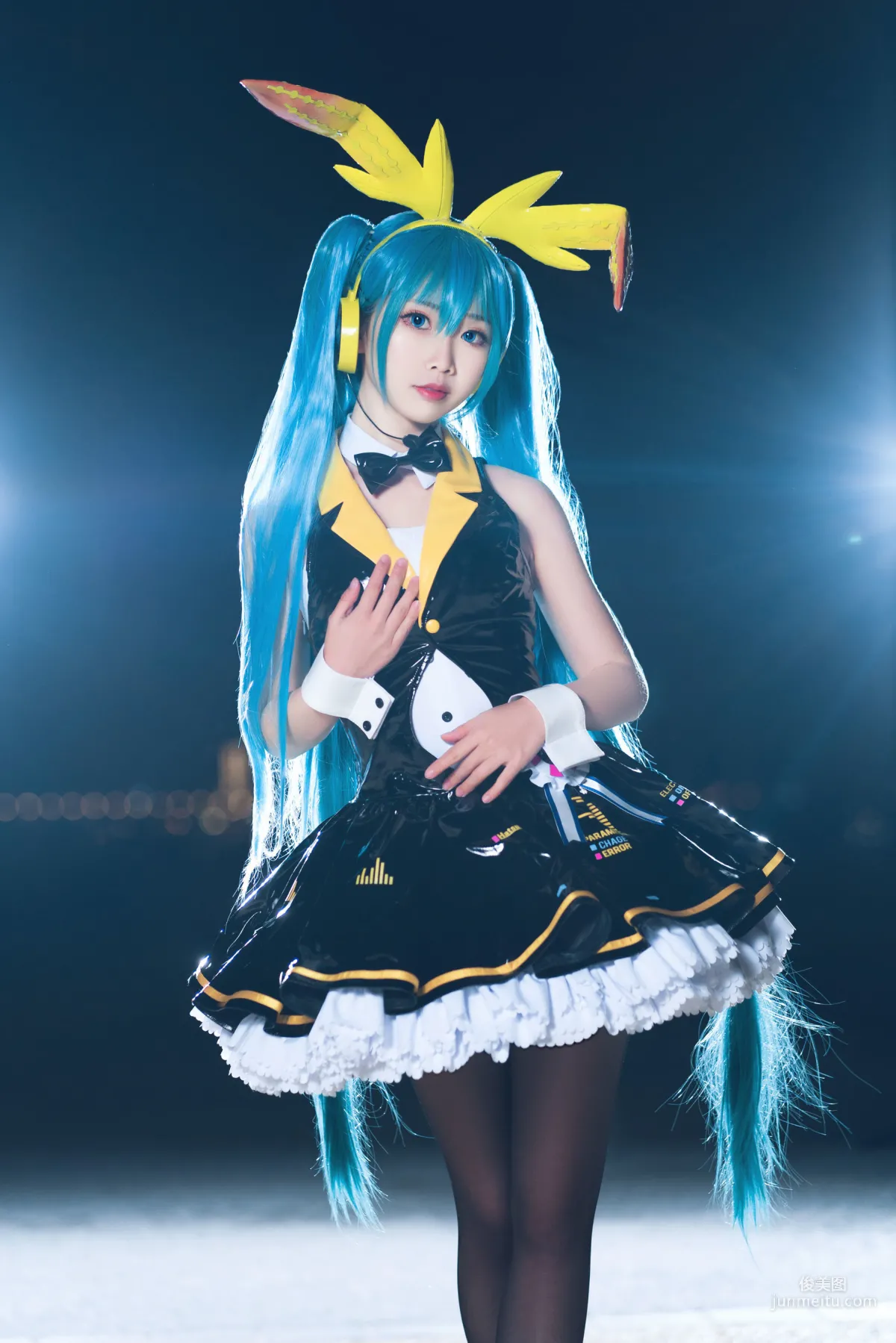 Mianbing Xianer, Hatsune Miku [Cosplay] Photo Set photo 19