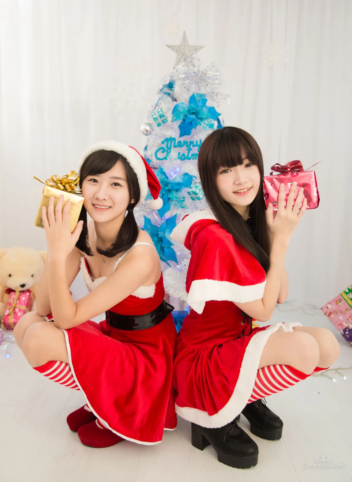李思嫺&崔甜天 《聖誕節室拍》 寫真集 2