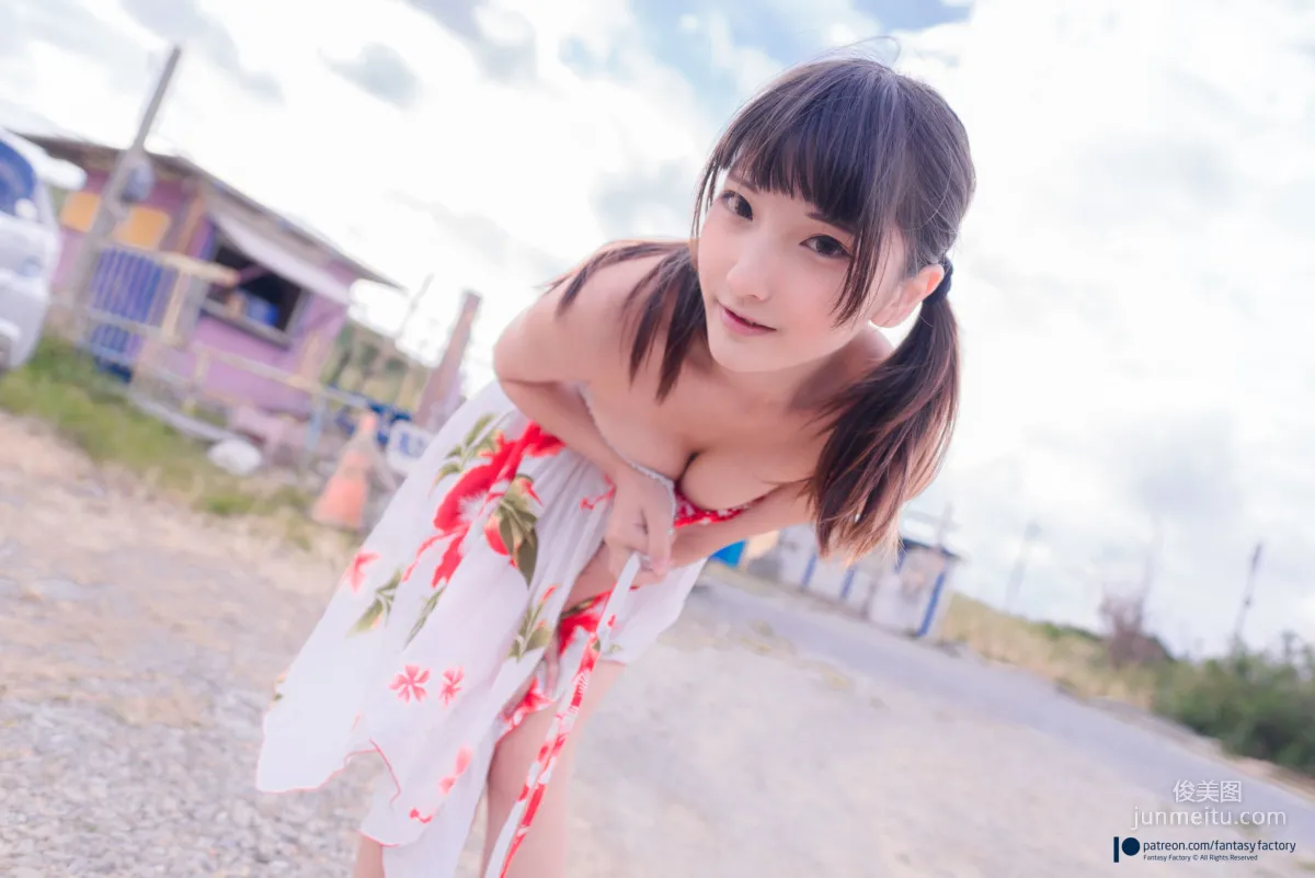 COSER小丁《居家+沙滩+浴室》 [Fantasy Factory] 写真集2