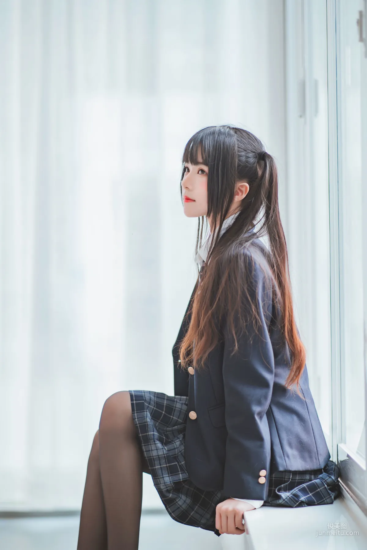 Ying Taomiao: Web Idols photo 8
